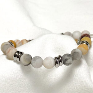 Bracciale in acciaio e pietra naturale di Agata Crazy - 6mm Linea Gimo_Jewels Realizzato con pietre dure naturali di Agata Crazy (non burattata), con chiusura a moschettone e distanziatori in acciaio anallergico